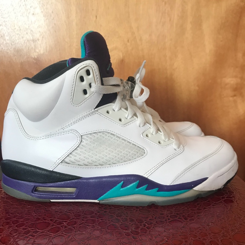 Air Jordan 5 Retro Grape